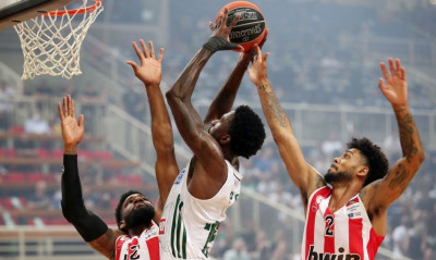 Παναθηναϊκός ΟΠΑΠ-Ολυμπιακός: Το αντιαθλητικό φάουλ του Λαρεντζάκη στον Ουάιτ (video)