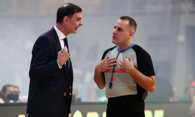 Παναθηναϊκός ΟΠΑΠ-Ολυμπιακός: Σηκώθηκε να φύγει από τον πάγκο ο Μπαρτζώκας (video)