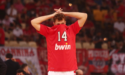 Basket League: Αγνόησαν τις μολότοφ στο ΣΕΦ - Πρόστιμο στον Ολυμπιακό!