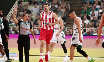 Παναθηναϊκός ΟΠΑΠ-Ολυμπιακός 72-78: Κατάρρευση και 2-0 με ντροπιαστική διαιτητική ασίστ (video)