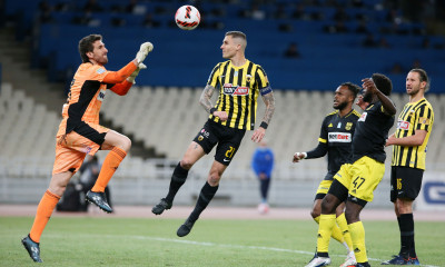 Όγκνιεν Βράνιες: Το πάει σε άλλο επίπεδο ο Βόσνιος - Για τρέξιμο με φανέλα μιας «πρώην» (photos)