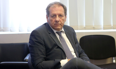 Οπαδοί της ΑΕΚ έξω από τον ΕΣΑΚΕ - Στη συνεδρίαση και ο Μάκης Αγγελόπουλος