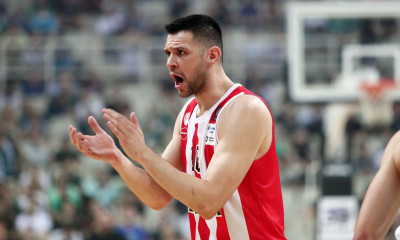 Ολυμπιακός: Ο Παπανικολάου τέταρτος «250άρης» σε αγώνες