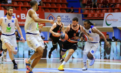 Προμηθέας Πατρών: Εμφάνιση καριέρας με τρία ρεκόρ από τον Γκίκα