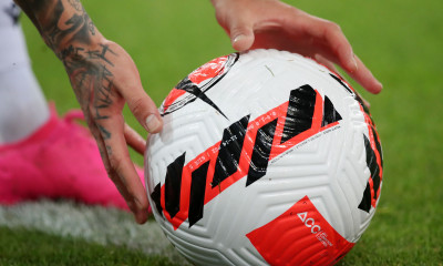 Λίνεκερ: «Δέχθηκα ρατσιστική κακοποίηση από ποδοσφαιριστές»