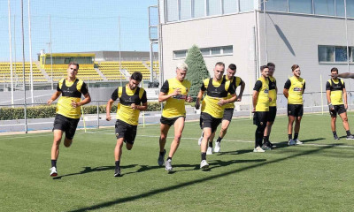 ΑΕΚ: Άρχισαν τα βάσανα – Με όρεξη η «πρώτη» του Αλμέιδα