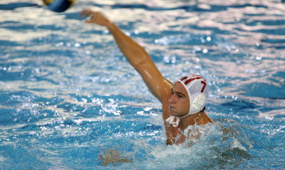 Ολυμπιακός: Ανανέωσε ο Δερβίσης