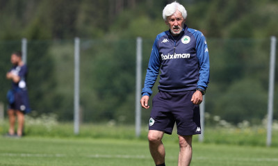 Παναθηναϊκός: Τούρτα έκπληξη στον Γιοβάνοβιτς – «Να εκπληρώσουμε τους στόχους» (Video)