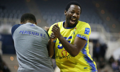 Απόλλων Π.: Κλείνει τον Χάγκινς!