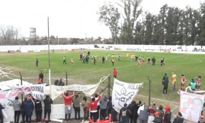 Άγρια επεισόδια οπαδών σε ερασιτεχνικό με ανταλλαγή πυροβολισμών - Χαροπαλεύει 18χρονος (video)