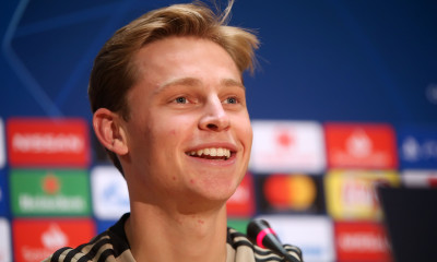 Μάντσεστερ Γιουνάιτεντ: Έφτασε σε συμφωνία με Μπαρτσελόνα για Ντε Γιονγκ!