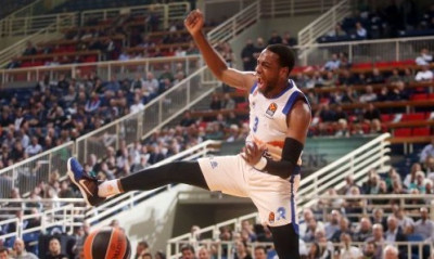 Μονακό: «Έδεσε» τον Τζόρνταν Λόιντ με διετές συμβόλαιο