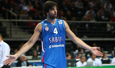 Ερυθρός Αστέρας: «Ξεκίνησε συζητήσεις με Τεόντοσιτς»