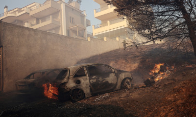 Φωτιά στην Πεντέλη: Καίγεται το σπίτι της Κατερίνας Στεφανίδη