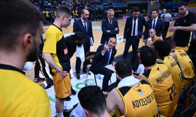 ΑΕΚ: Τέλος ο Μπατής από τον πάγκο της «Ένωσης»