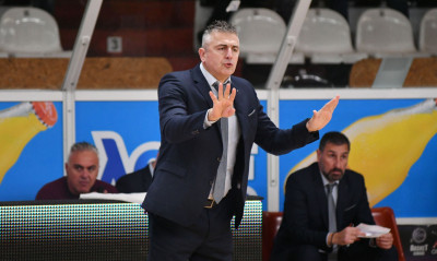 Απόλλων Π.: Τα βρήκε με τον Νικ Γκρίφιν!