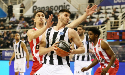 Άρης: Ο Καστρίτης εξετάζει τον Καμαριανό