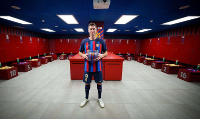 Μπαρτσελόνα: Αποθέωση από χιλιάδες κόσμου για Λεβαντόφσκι! (Videos)