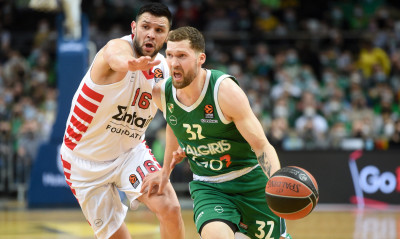 ΑΕΚ: Αισιοδοξία για Στρέλνιεκς