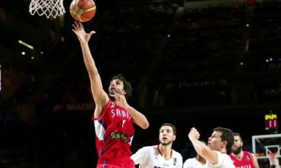 Ξέσπασε η σύζυγος του Τεόντοσιτς για τον αποκλεισμό του - «Πολλοί δεν ήθελαν να παίξουν στη Σερβία»