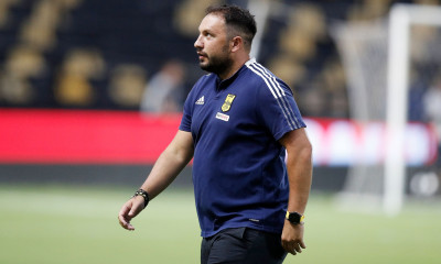 Άρης: Αποχωρήσεις Ναζλίδη και Ντένις