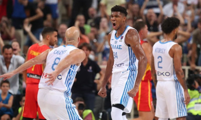 Γιάννης Αντετοκούνμπο: Τον συνάντησε ποδοσφαιρικό αστέρι της Ρεάλ κι έκανε σαν μικρό παιδί (photos)