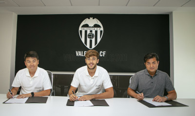 Μπαρτσελόνα: Ανανέωσε ο Νίκο Γκονζάλες και πήγε δανεικός στην Βαλένθια