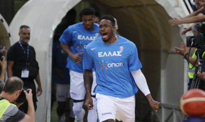 Θανάσης Αντετοκούνμπο: «Ολοι στο ΟΑΚΑ αύριο το βράδυ»! - Κόπηκαν Μωραΐτης-Κουζέλογλου