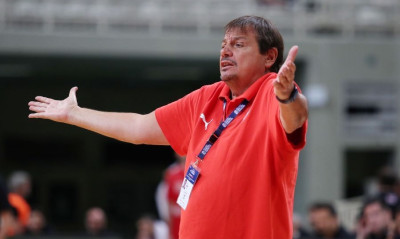 Πολωνία-Τουρκία: Χαμός με Αταμάν στο ΟΑΚΑ - Μπούκαρε έξαλλος στο παρκέ (video)