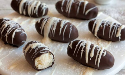 Άκης Πετρετζίκης: Τρουφάκια καρύδας