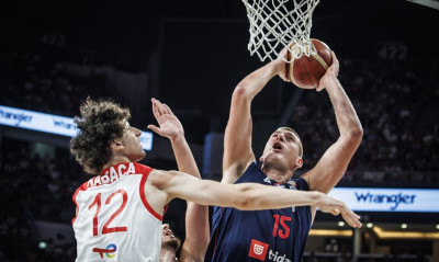 Προκριματικά Παγκοσμίου 2023: Έφυγε με το διπλό από την Πόλη η Σερβία - Ακάθεκτη η Λετονία