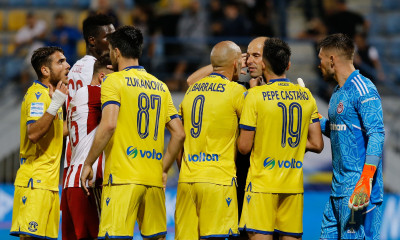 ΑΕΚ: Αντίδραση Καραλή για το ακυρωθέν γκολ στην Τρίπολη - «Μήπως να χάνουν όλοι όταν πρέπει;»