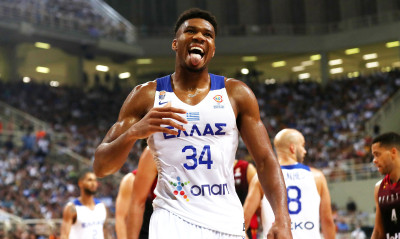 Περπατώντας με βήματα σταθερά προς το βάθρο