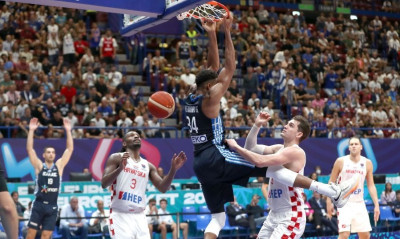 Eurobasket 2022: Έτσι «σφράγισε» το 1-0 κόντρα στους Κροάτες ο τρομερός Γιάννης (video)