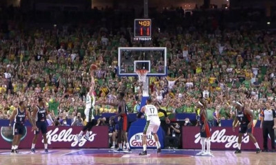 Eurobasket 2022: Απίστευτο καλάθι του Γκριγκόνις, «χάζεψε» τον Οκόμπο (video)