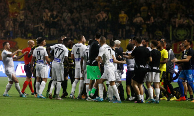 Άρης-ΠΑΟΚ: Χαμός με αποβολές στο φινάλε - Ένταση και πανικός στη φυσούνα! (photos)