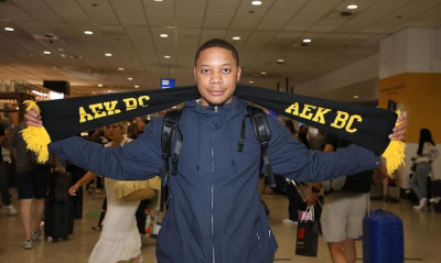 AEK: Στην Αθήνα για την «Ένωση» ο Φρέιζερ (photos)