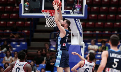 Eurobasket 2022: «Κατεδάφισε» τις μπασκέτες στο Μιλάνο ο Παπαγιάννης (video)