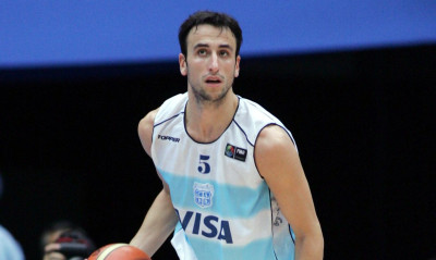 Ο Μανού Τζινόμπιλι στο Hall of Fame