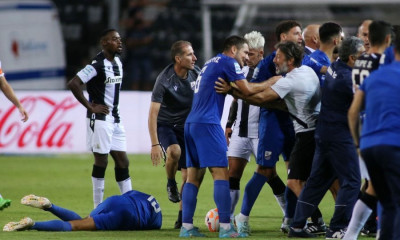 ΠΑΟΚ-Λαμία: Μεγάλη ένταση στην Τούμπα - Σύρραξη μεταξύ παικτών και πάγκων (photos)