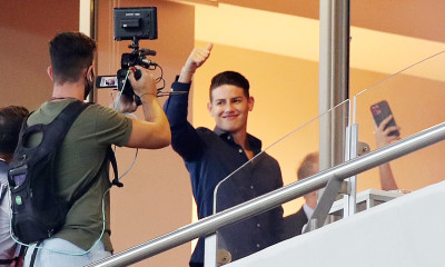 Ολυμπιακός-Φράιμπουργκ: Στα επίσημα του Καραϊσκάκη οι Χάμες Ροντρίγκες, Μαρσέλο (photos)