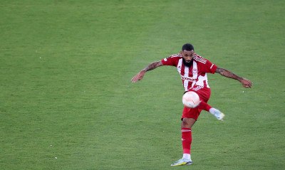 Εμβιλά: «Αυτό δεν αξίζει στον Ολυμπιακό»