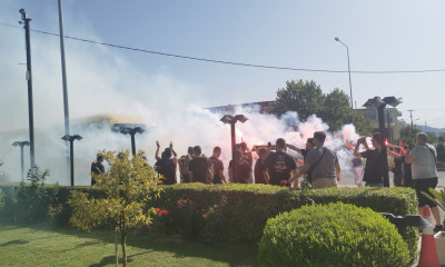 AEΚ: Θερμή υποδοχή της αποστολής στο Αγρίνιο (video)