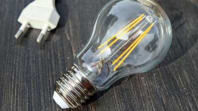 ΥΠΕΝ: Επιπλέον έκπτωση για τους λογαριασμούς με λιγότερη κατανάλωση κατά 15%