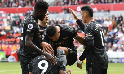 Premier League: Στην κορυφή η Αρσεναλ, «έγραψε ιστορία» ο 15χρονος Νουανέρι (video)