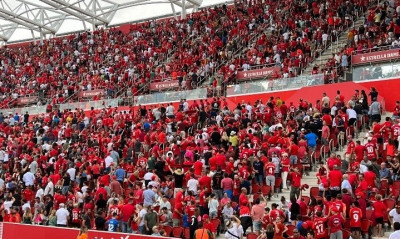 Επική διαμαρτυρία των φίλων της Μαγιόρκα με τα εσώρουχά τους (photo)