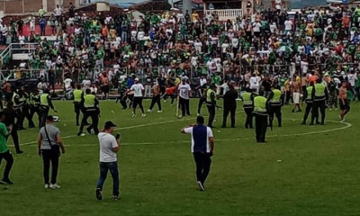 Κολομβία: Εκατοντάδες οπαδοί της Ντεπορτίβο Κάλι επιτέθηκαν σε διεθνή φορ! (videos)