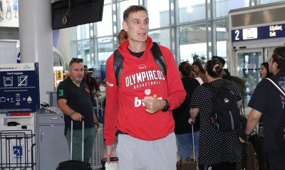 Ολυμπιακός: «Πέταξε» χωρίς Σλούκα για Κύπρο (photos)