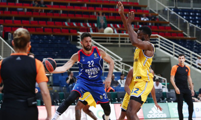 Αναντολού Εφές-Μακάμπι Τελ Αβίβ 87-81: Υπόθεση δέκα λεπτών και Μίτσιτς (videos)