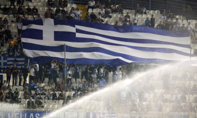 Ελλάδα-Βόρεια Ιρλανδία: Η ανάκρουση του Εθνικού μας Ύμνου - Περίπου 5.000 κόσμος στη Ριζούπολη